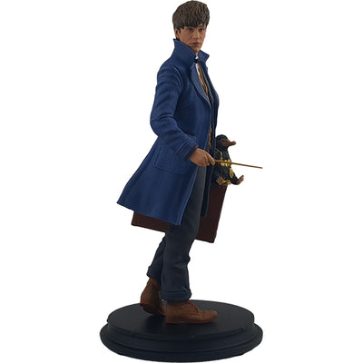Newt Scamander with Niffler Statue - Icon Heroes 