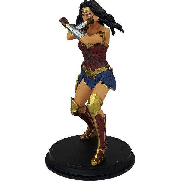 DC Comics Justice League Movie Wonder Woman Gauntlet Clash Statue (ThinkGeek Exclusive) - Icon Heroes 