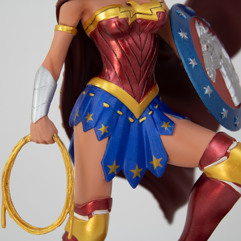 Wonder Woman (Blue Dress) 177 - GameStop Exclusive [Damaged: 7/10]