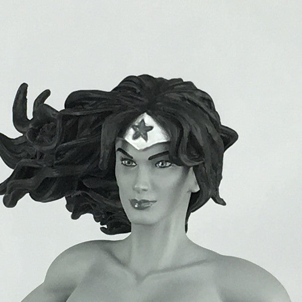 DC Comics Wonder Woman Black and White Statue Exclusive - Icon Heroes 